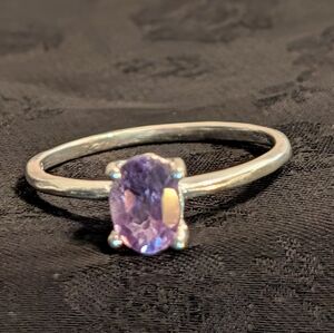 🆕 925 Sterling Silver Solitaire Amethyst Ring Size 7.5